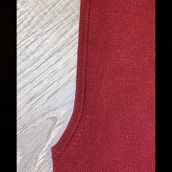 Red Silk Sweater Vest Banana Republic- Women’s XS - Picture 4 of 7